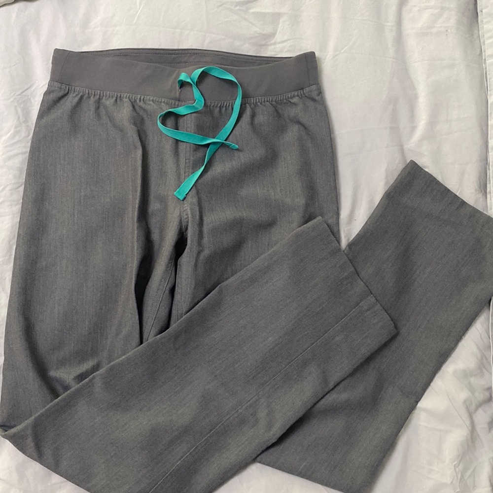 Figs Livingston scrubs